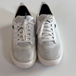 Vessi cloud, comfort, waterproof sneakers